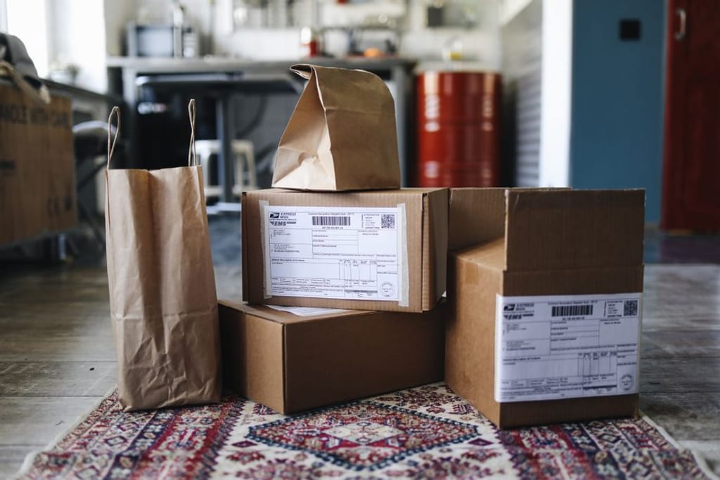 Polina Tankilevitch באתר PEXELS online shopping delivery package